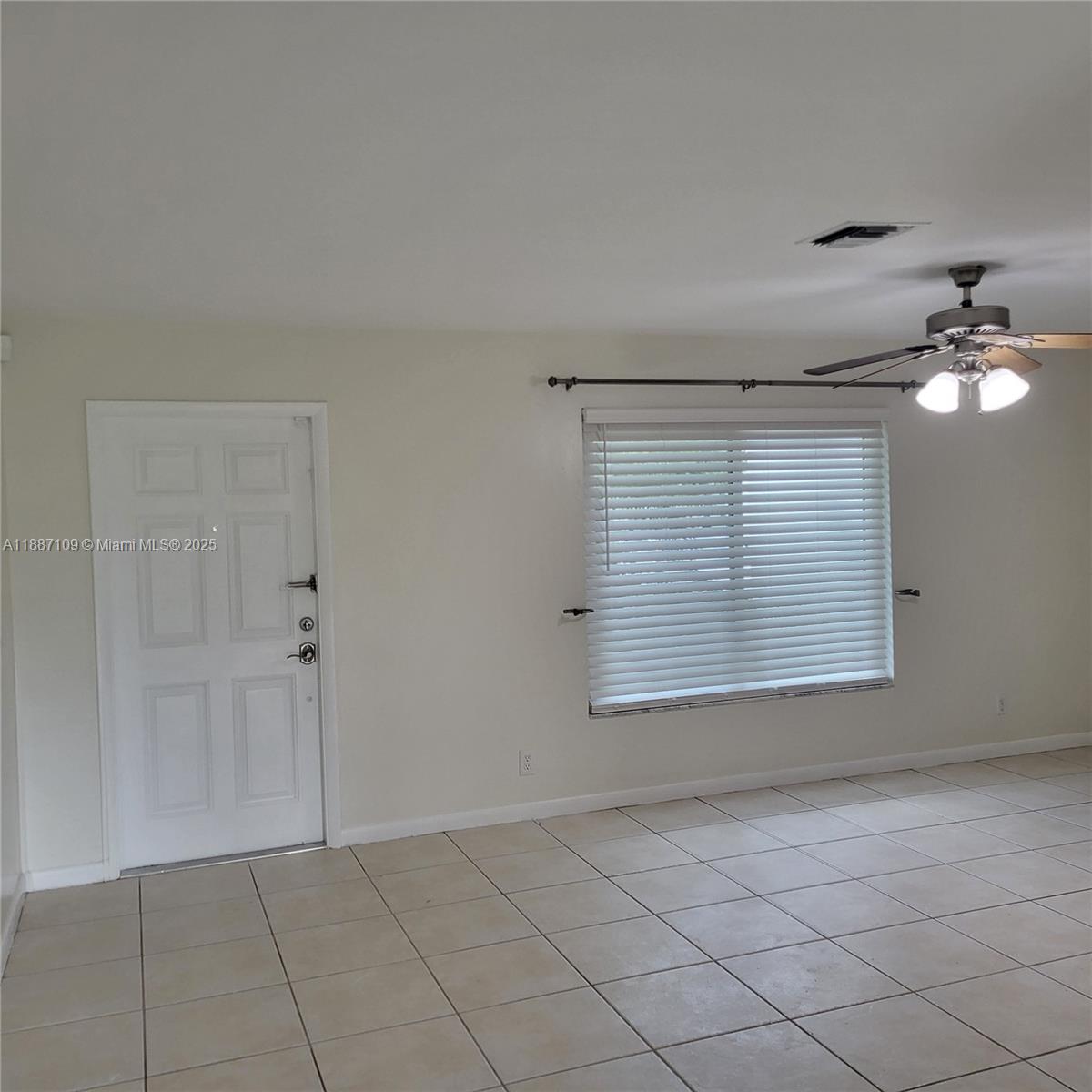 127 Seagull Ct