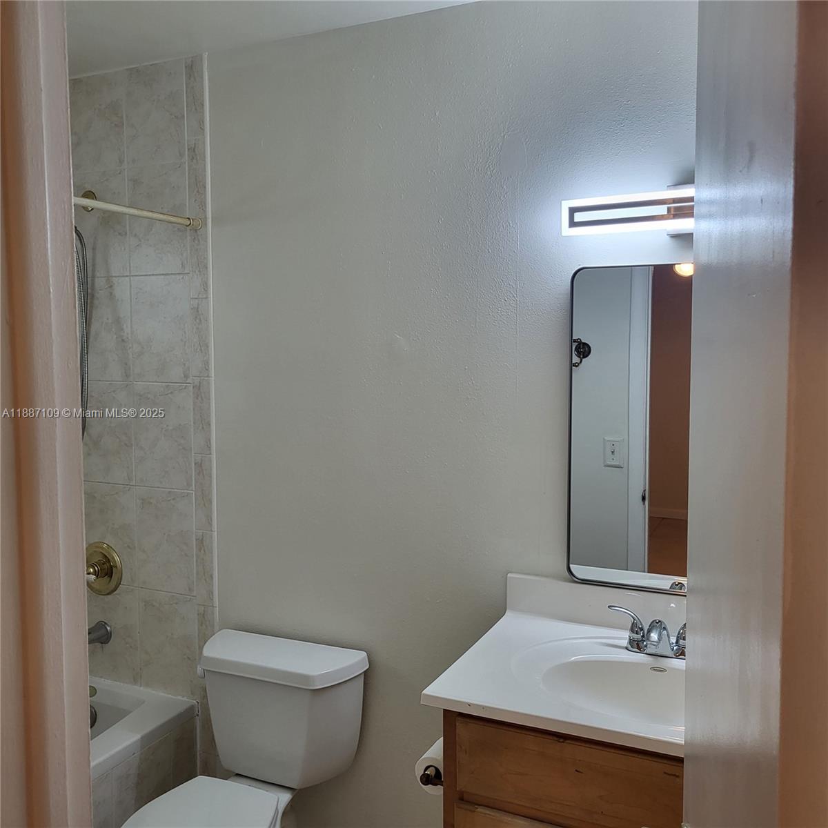 WILLOWS THE FIRST ADD - Residential Lease