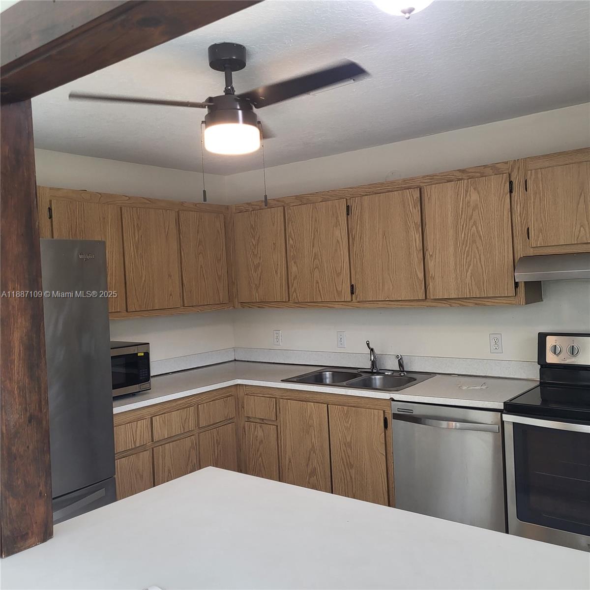 WILLOWS THE FIRST ADD - Residential Lease