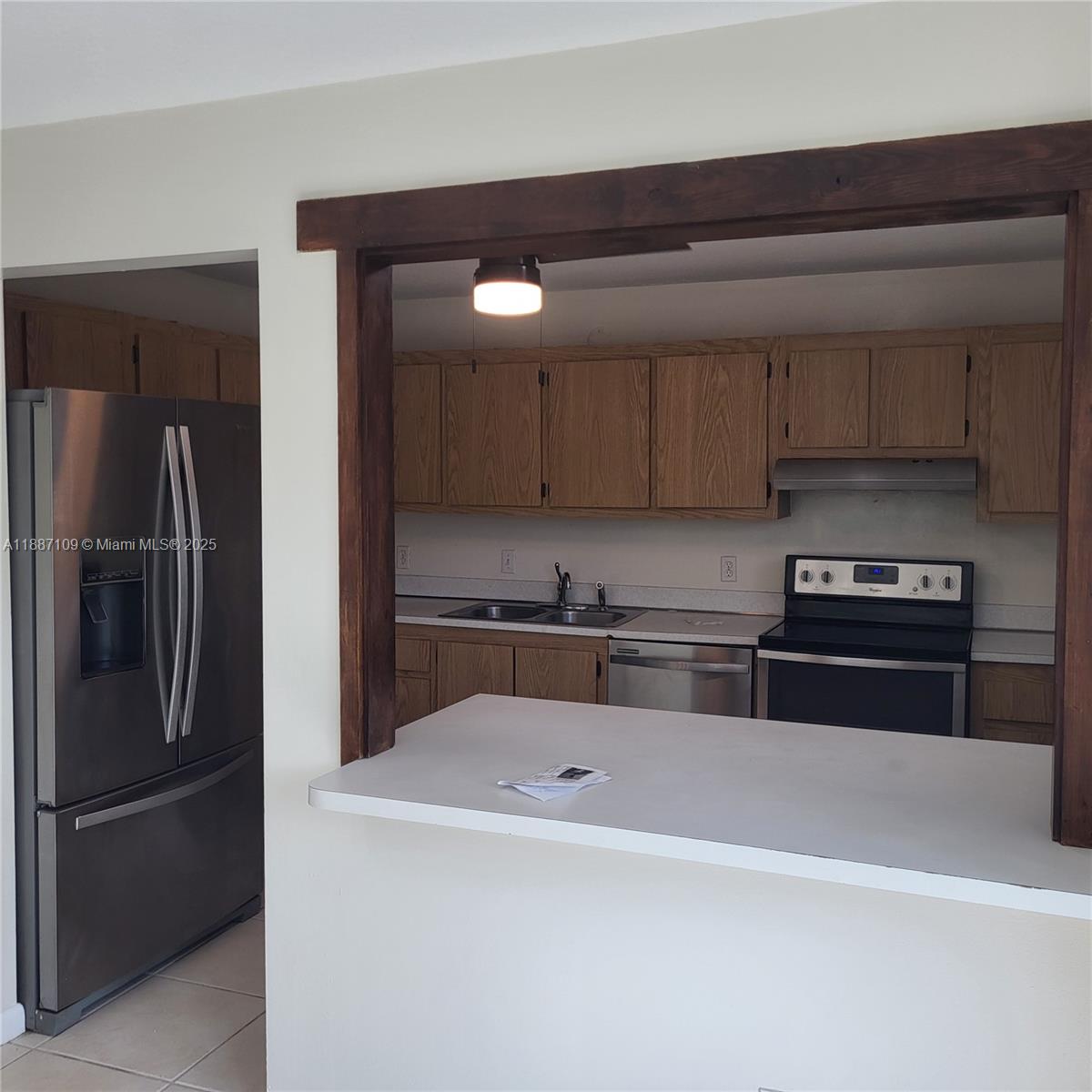 WILLOWS THE FIRST ADD - Residential Lease