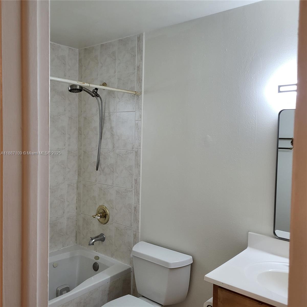 WILLOWS THE FIRST ADD - Residential Lease