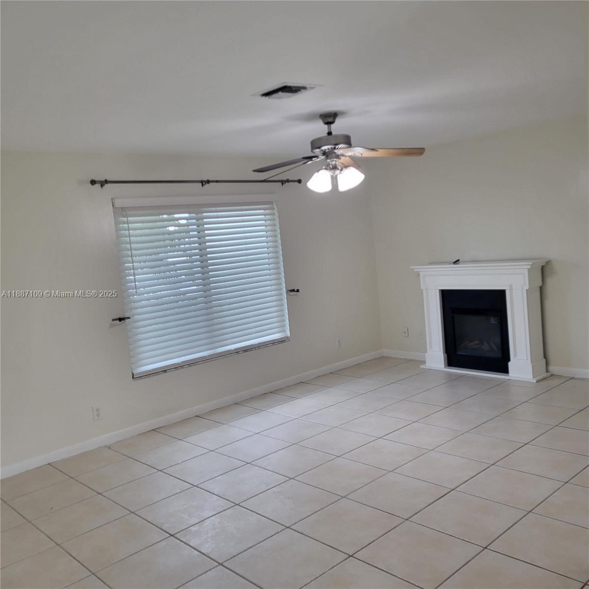 127 Seagull Ct