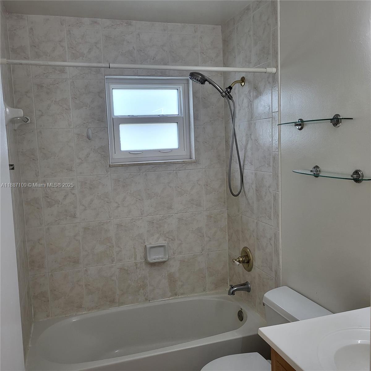 WILLOWS THE FIRST ADD - Residential Lease