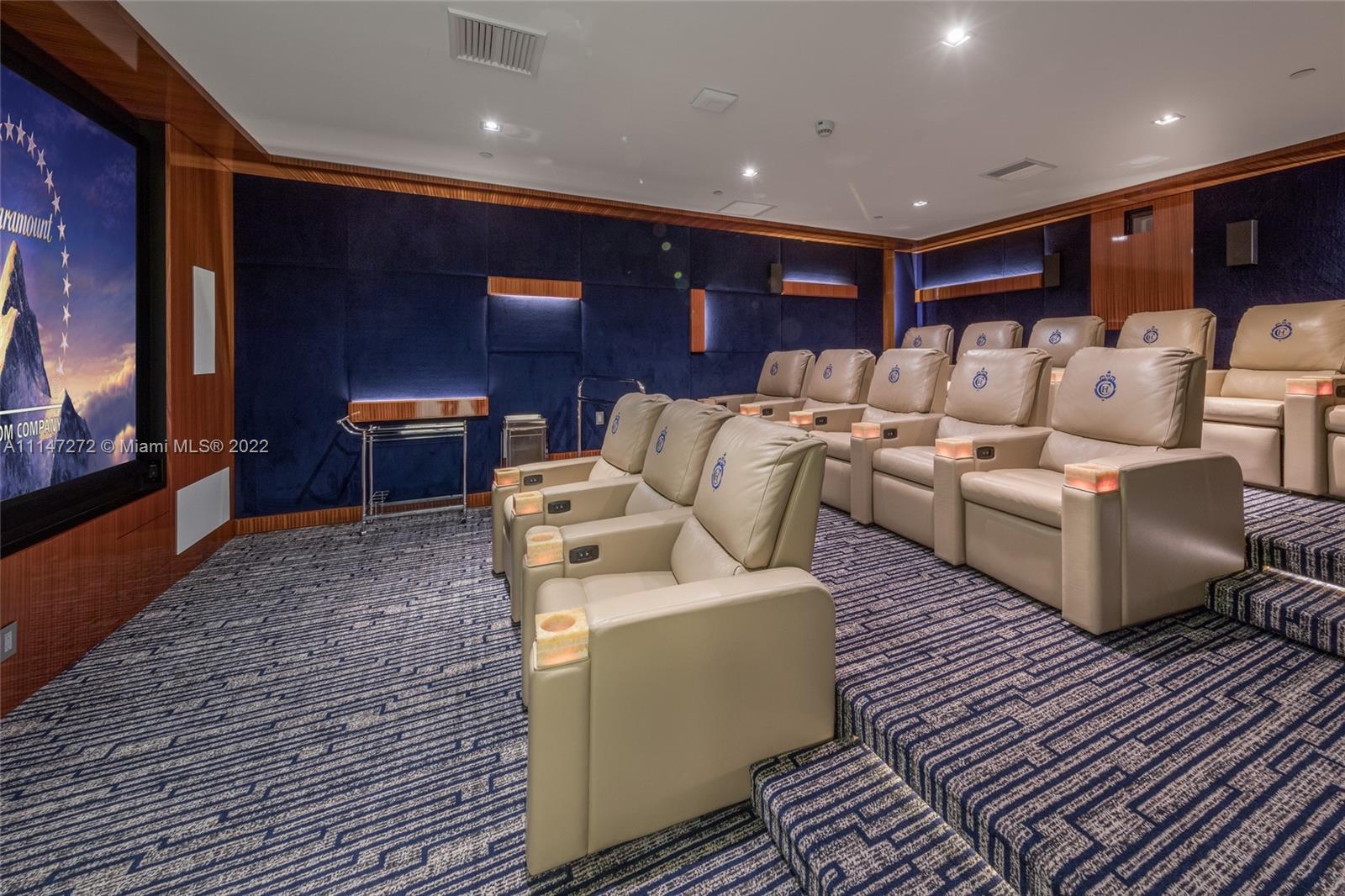 CHATEAU BEACH - Residential