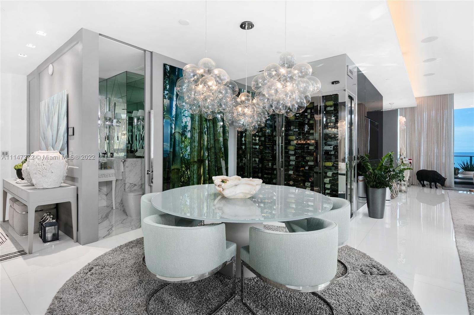 CHATEAU BEACH - Residential