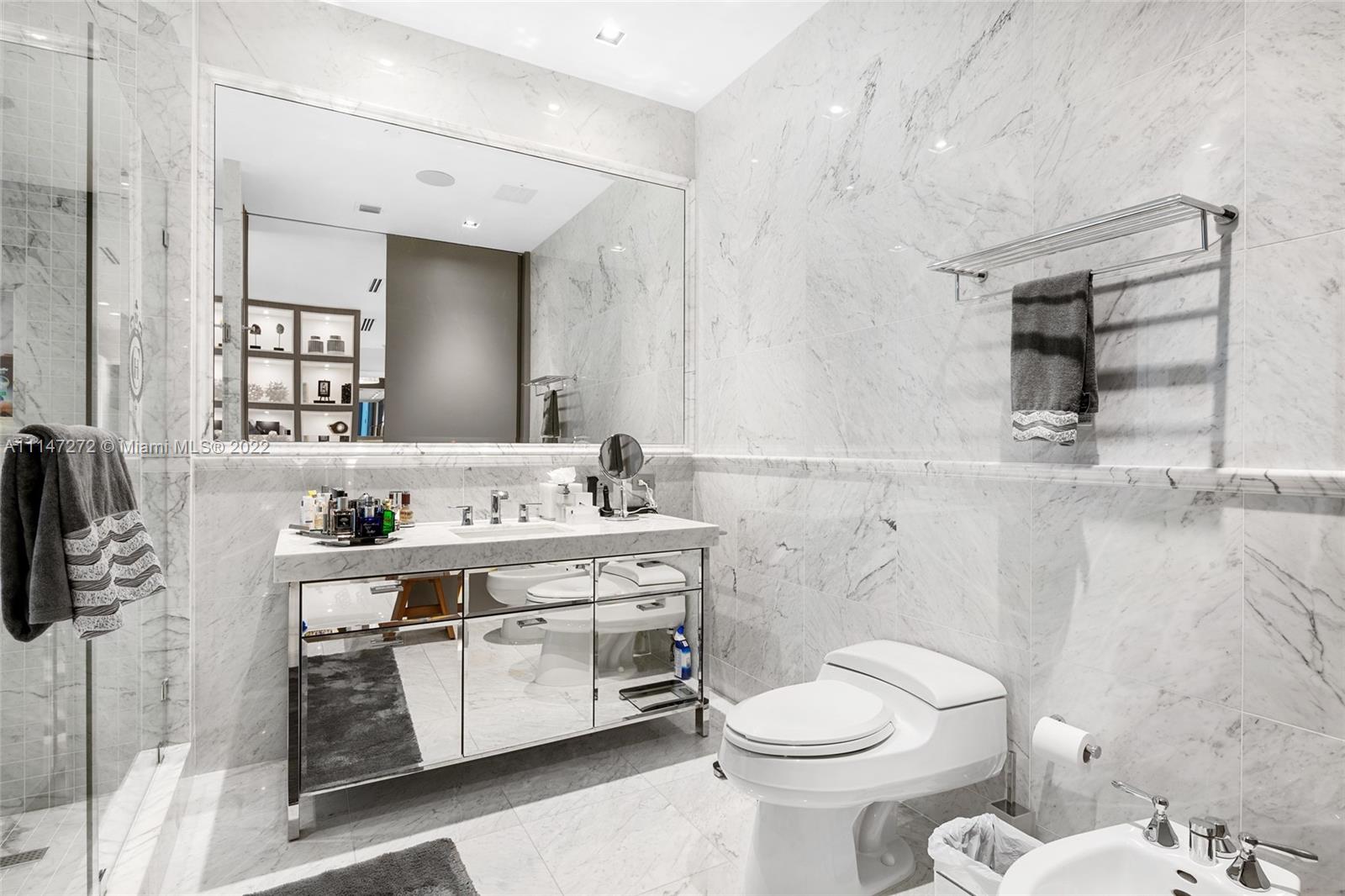 CHATEAU BEACH - Residential