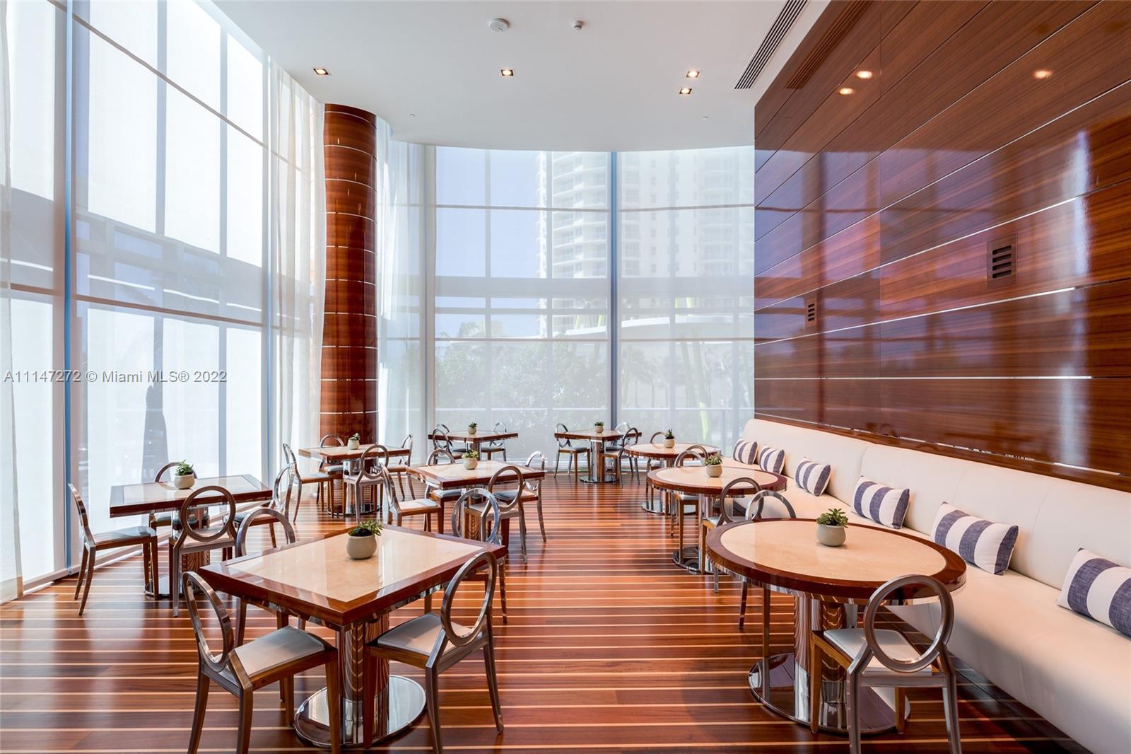 CHATEAU BEACH - Residential