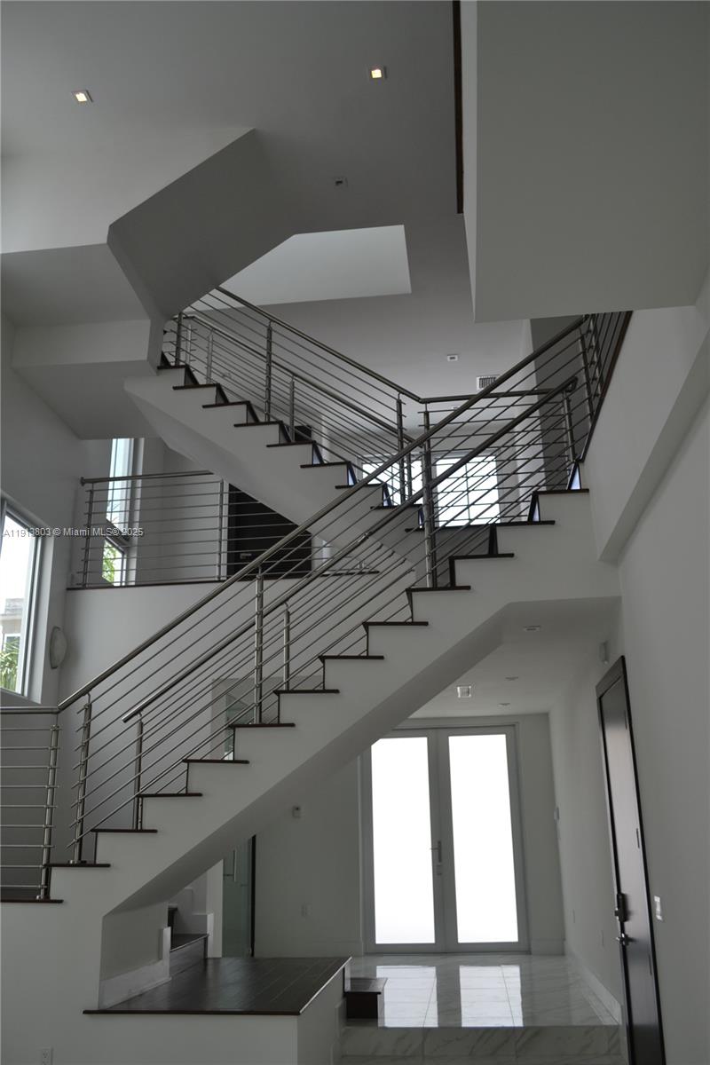 OASIS PARK SQUARE AT DORA - Residential Lease