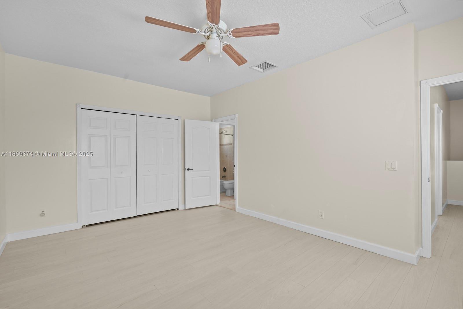 RIVER OAKS - Residential Lease