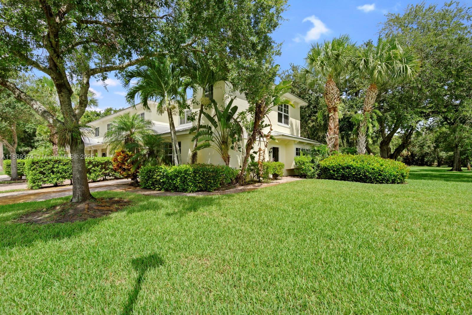 RIVER OAKS - Residential Lease