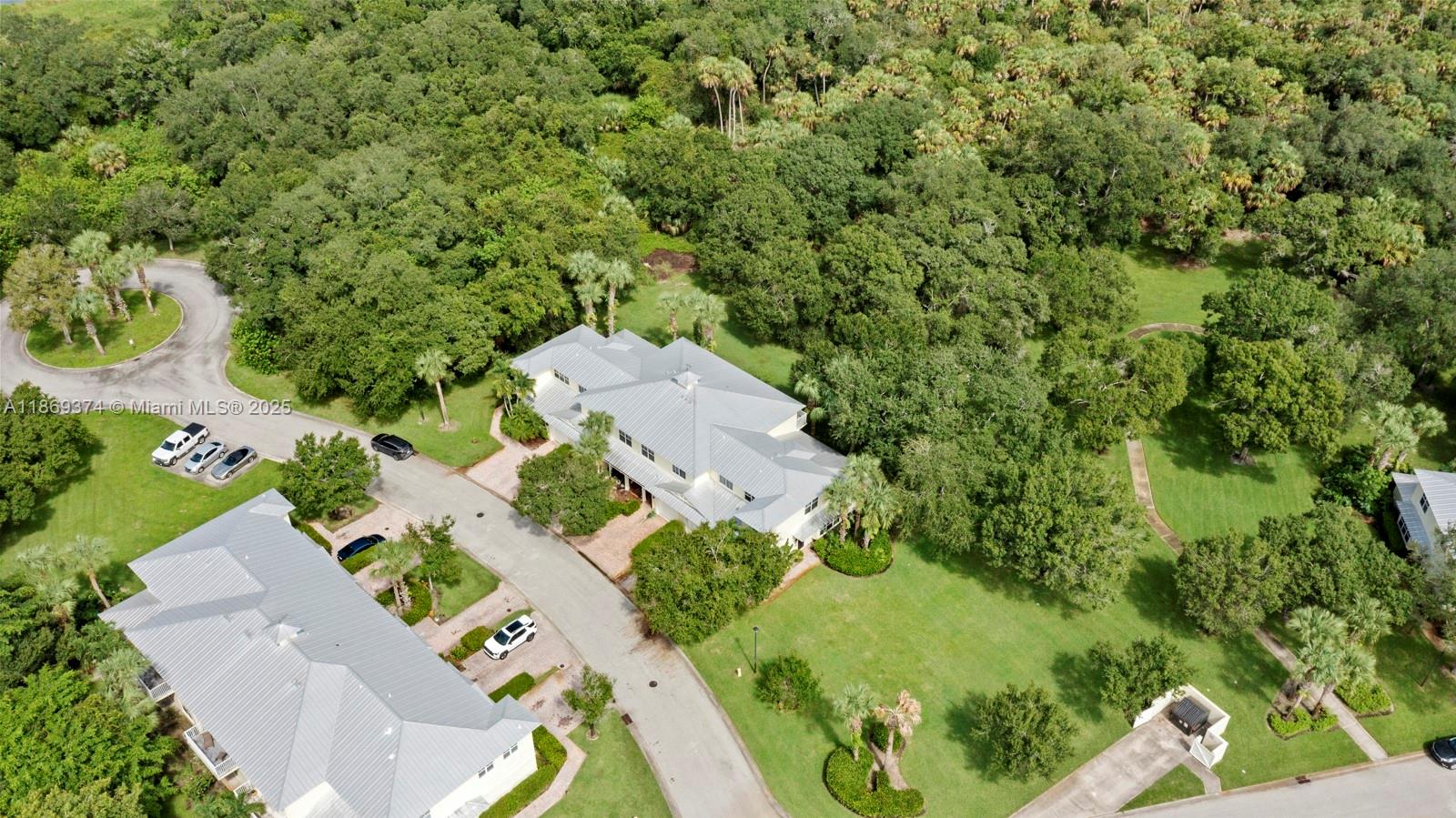 RIVER OAKS - Residential Lease