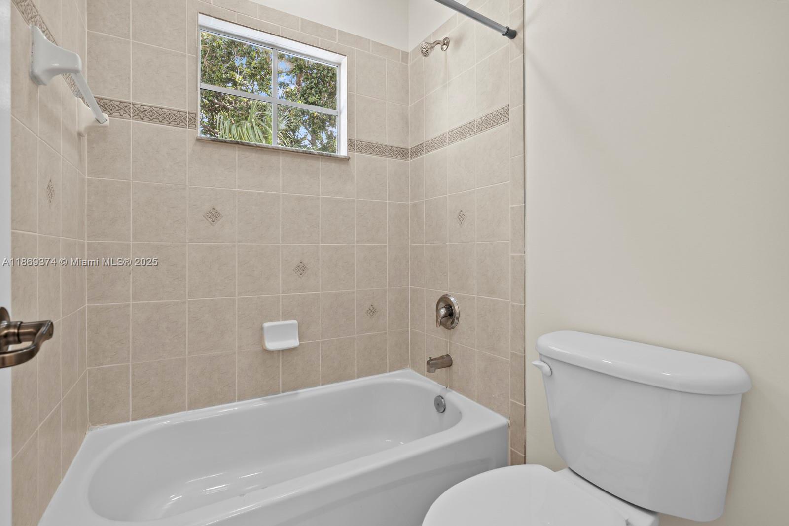 RIVER OAKS - Residential Lease