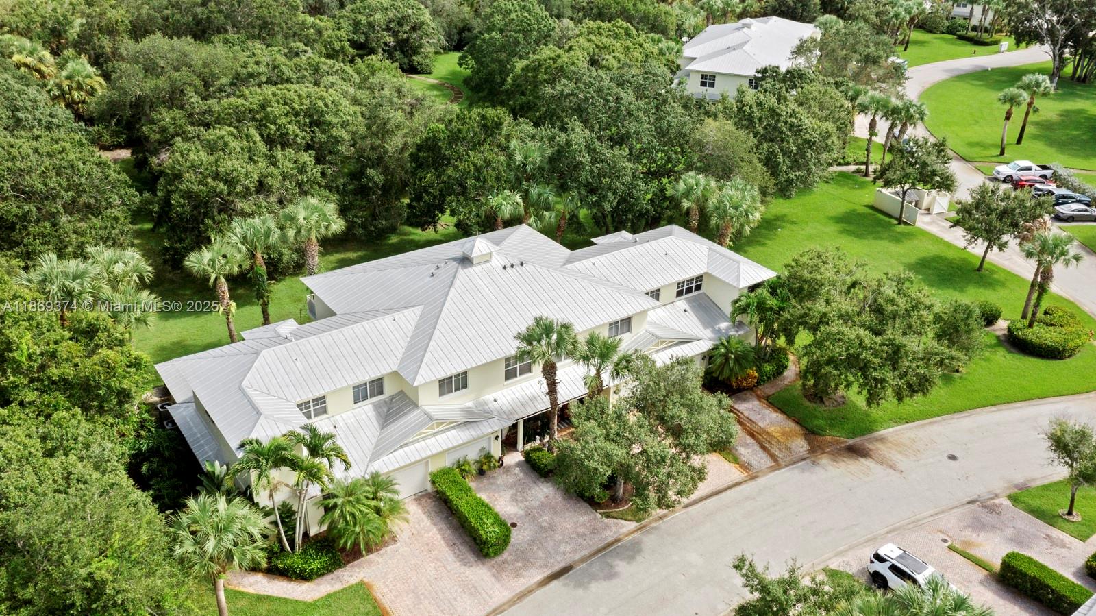 RIVER OAKS - Residential Lease