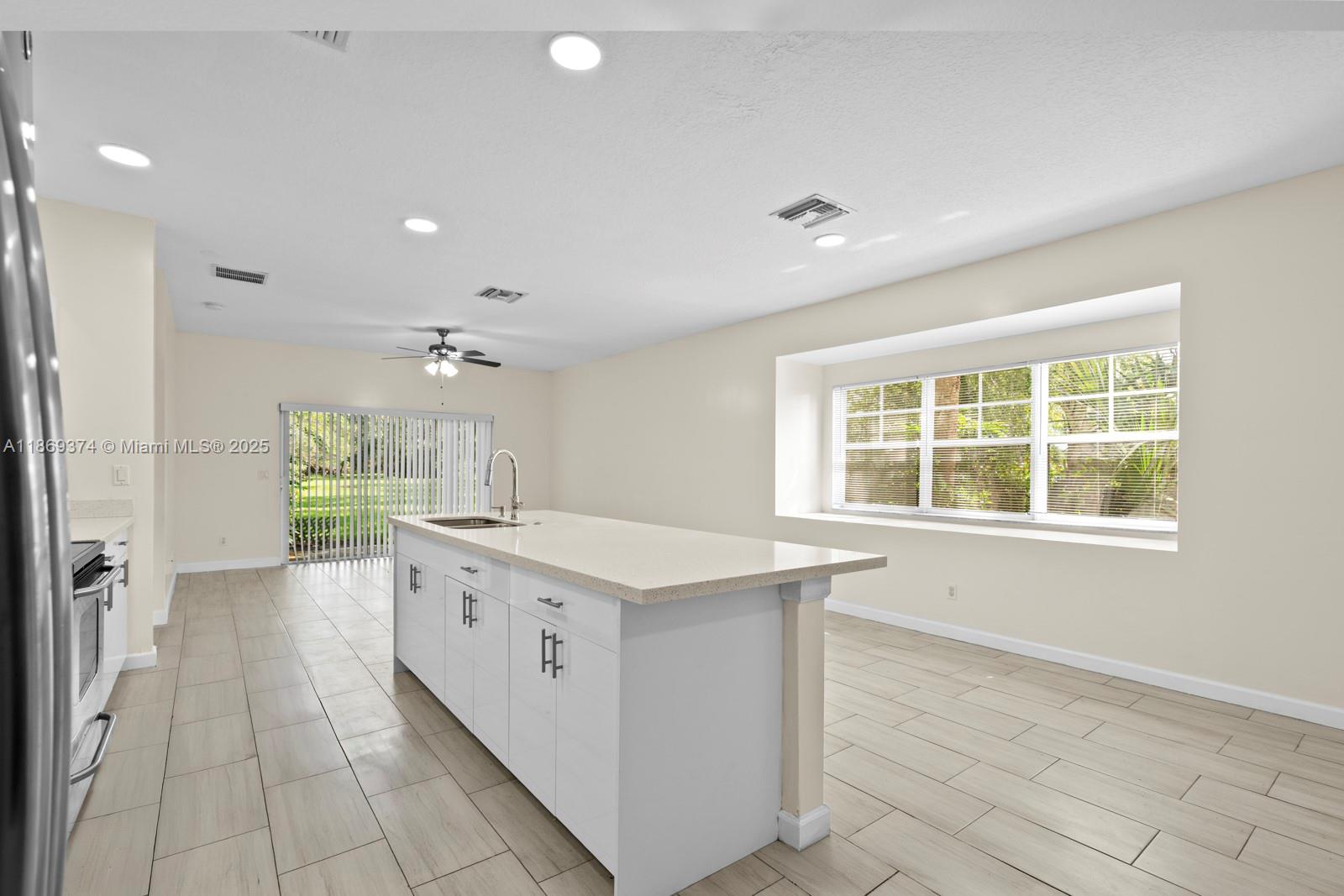 RIVER OAKS - Residential Lease