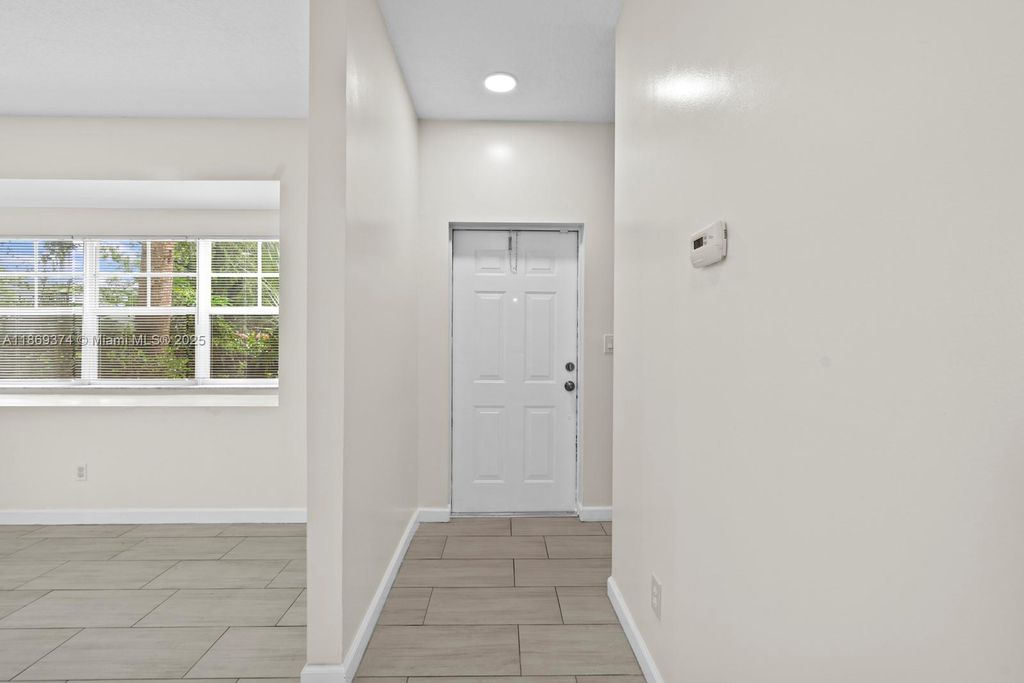 Photo of 2700 Creekside Dr #2700, Fort Pierce, FL 34981 (MLS # A11869374)