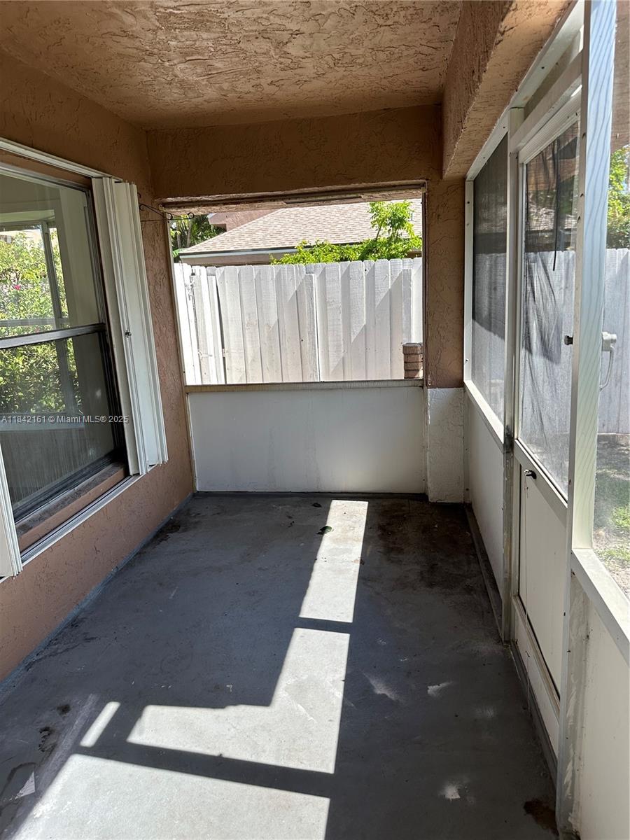 708 SE 3rd Ave Ext 201