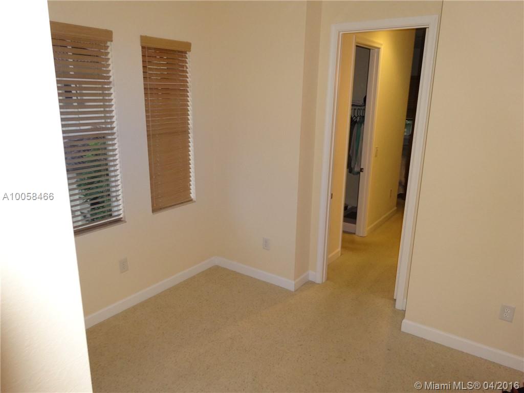 Heron Bay Comm 170-76 B - Residential Lease