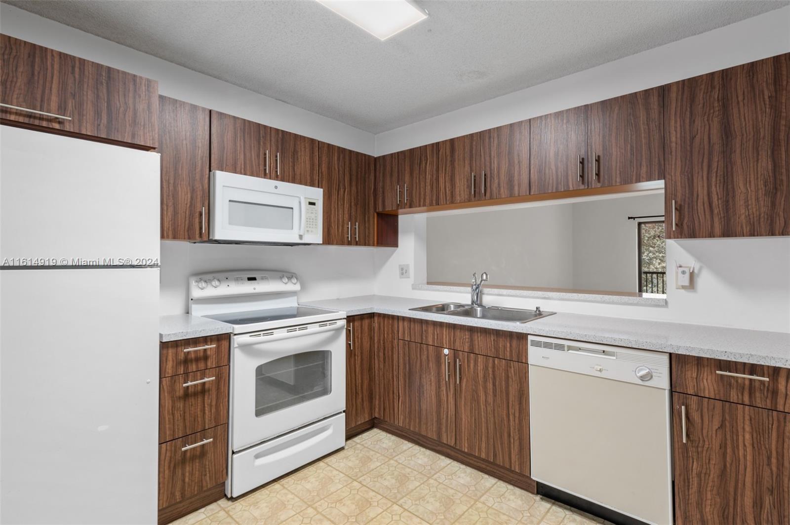 BEACON PLACE CONDO - Residential