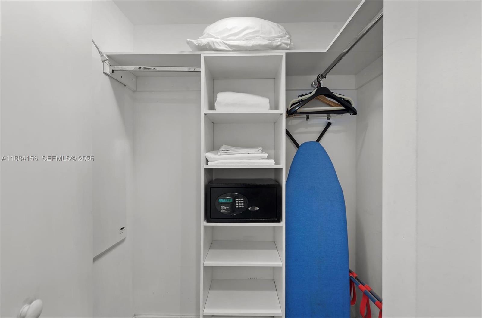 BEACHWALK CONDOMINIUM - Residential