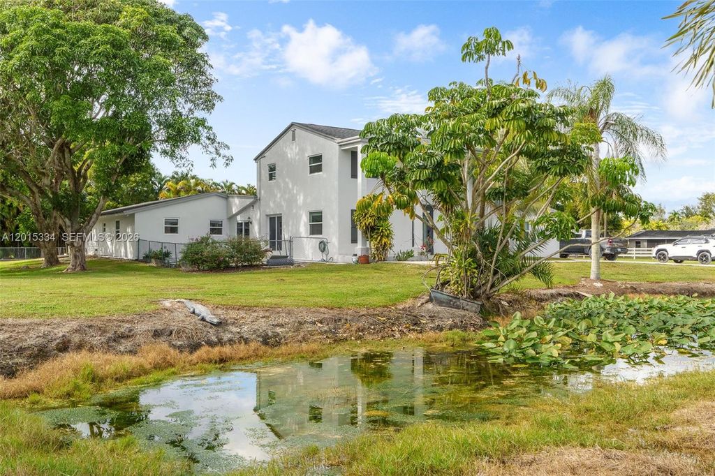 Photo of 7601 NW 82nd Ter, Parkland, FL 33067 (MLS # A12015334)