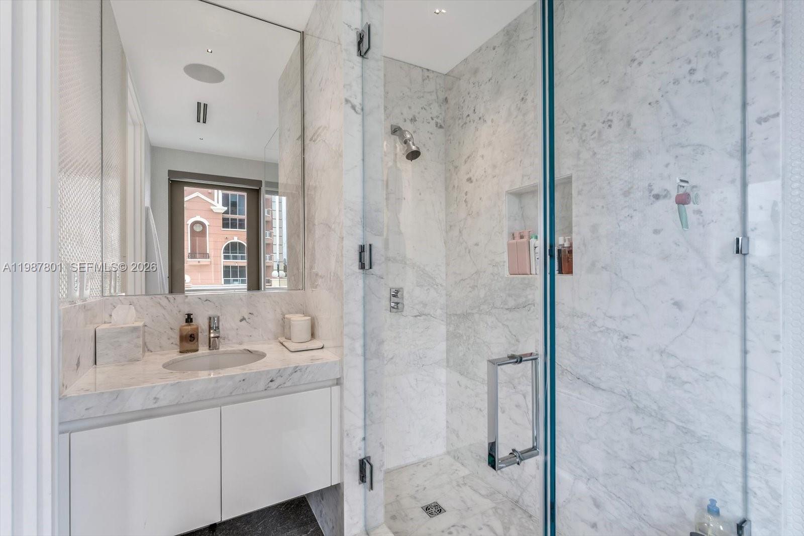 NORTH BISCAYNE BEACH AMEN - Residential