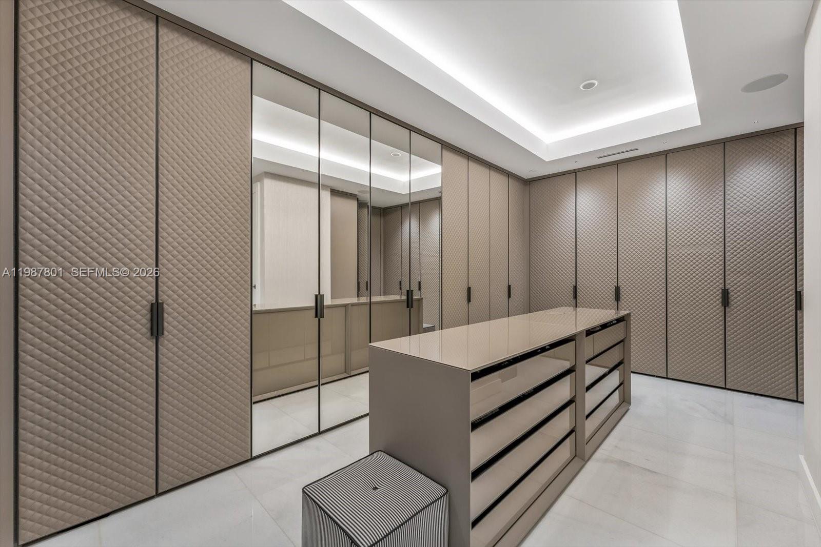 NORTH BISCAYNE BEACH AMEN - Residential