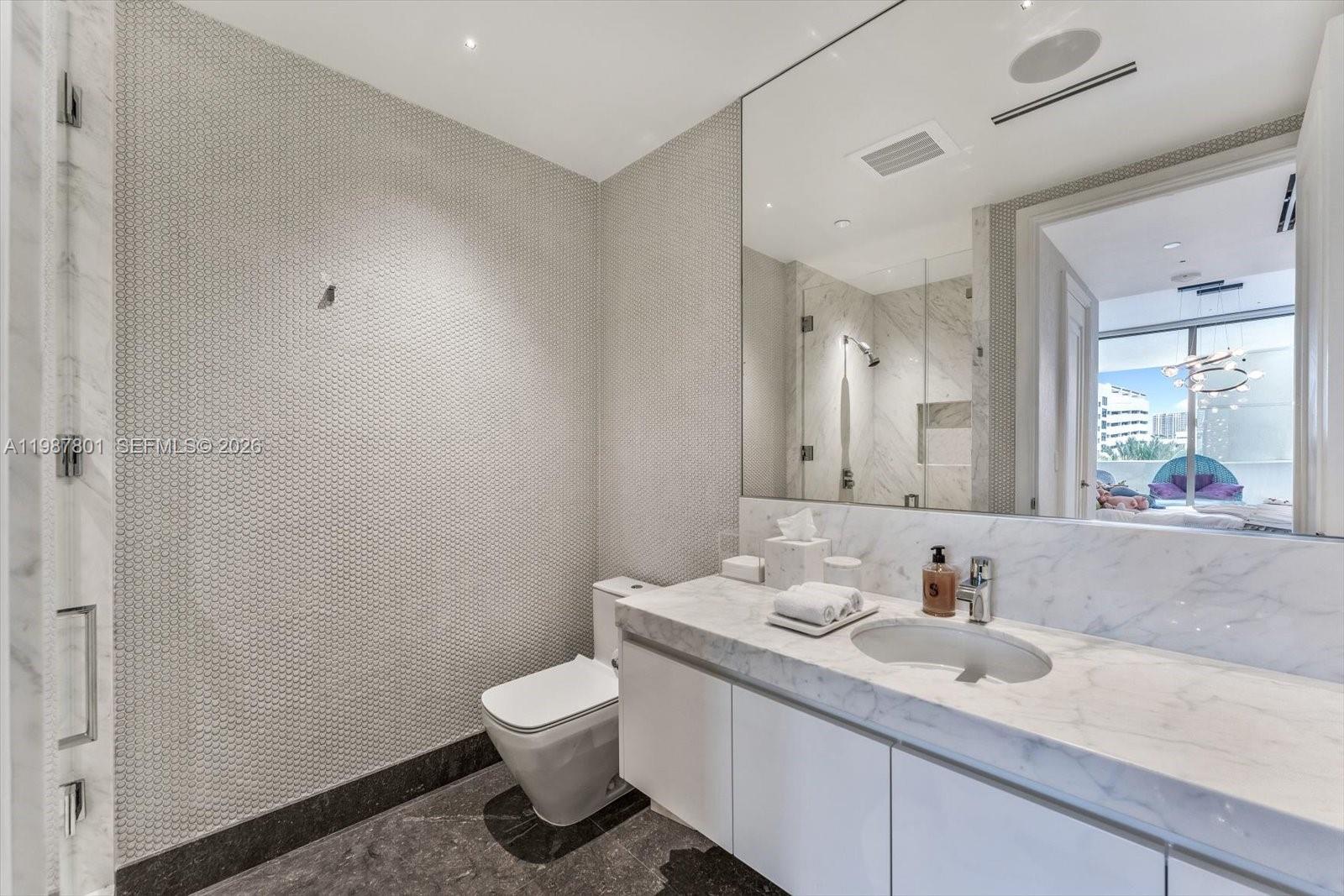 NORTH BISCAYNE BEACH AMEN - Residential