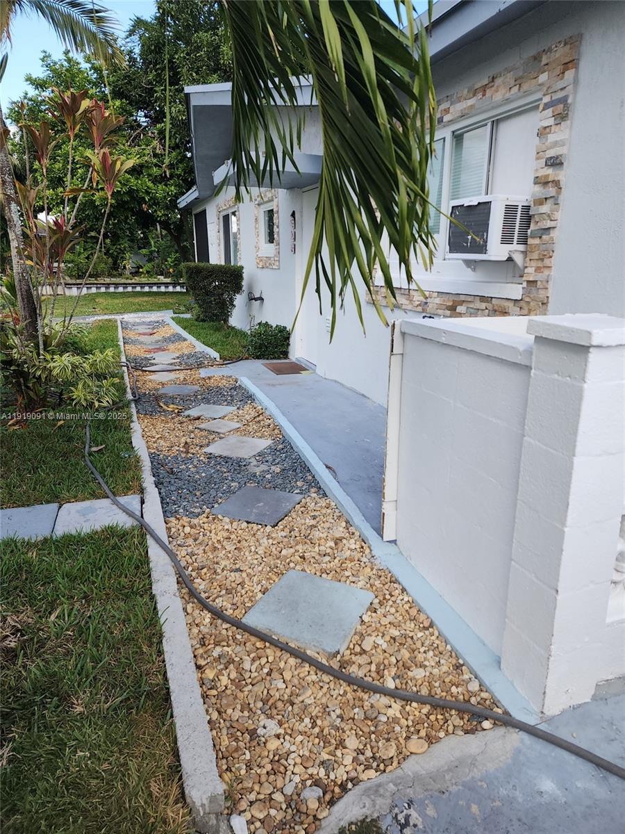 OAKLAND ESTATES 2ND SEC - Residential Lease