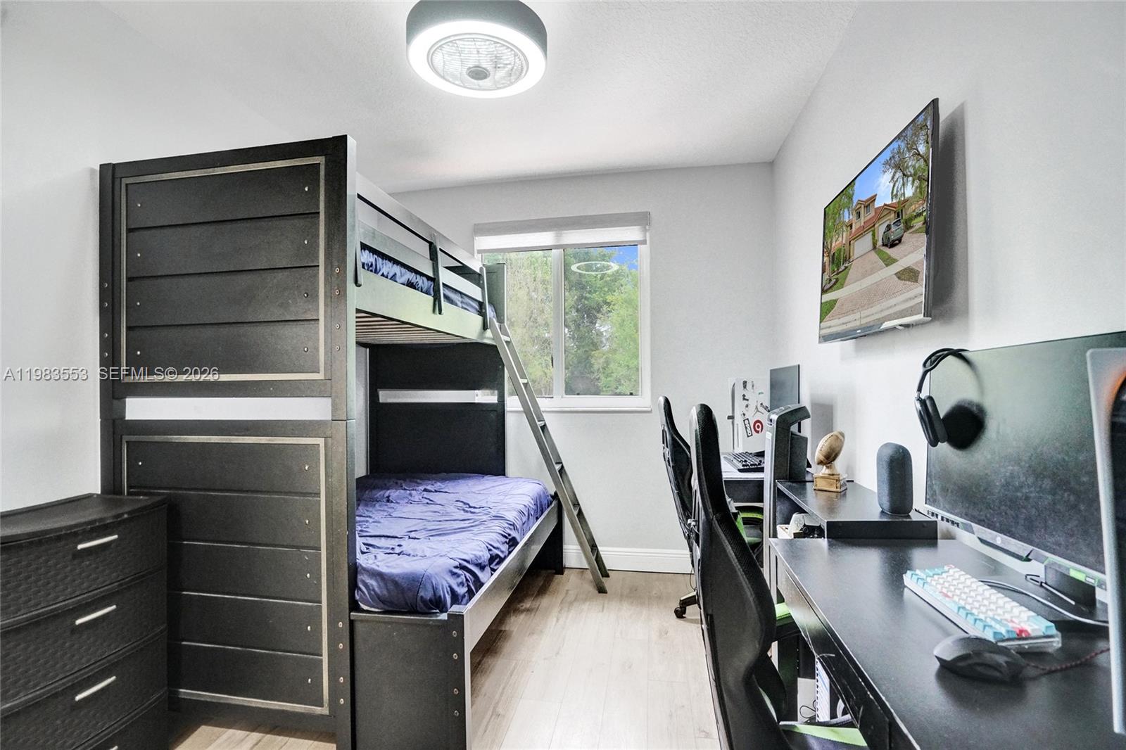 HERON BAY FOUR - Residential