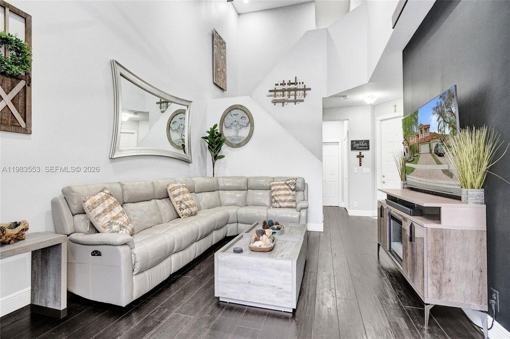 Photo of 12513 NW 56th Dr, Coral Springs, FL 33076 (MLS # A11983553)