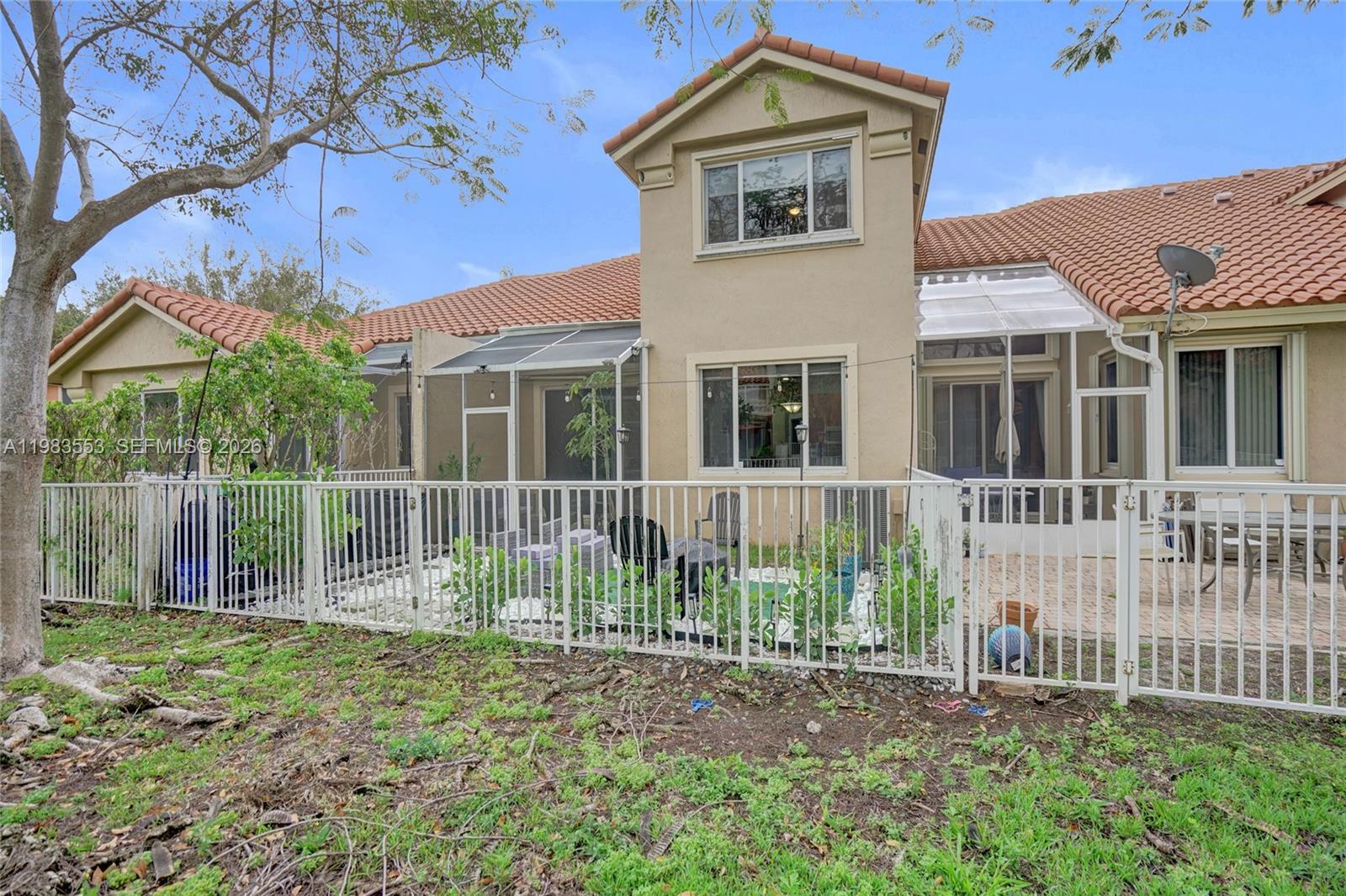 HERON BAY FOUR - Residential