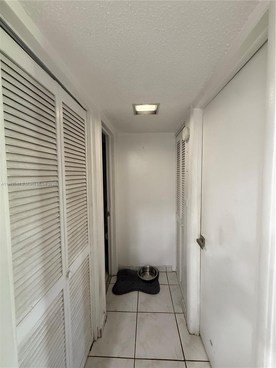 PROMENADE AT KENDALE LAKE - Residential