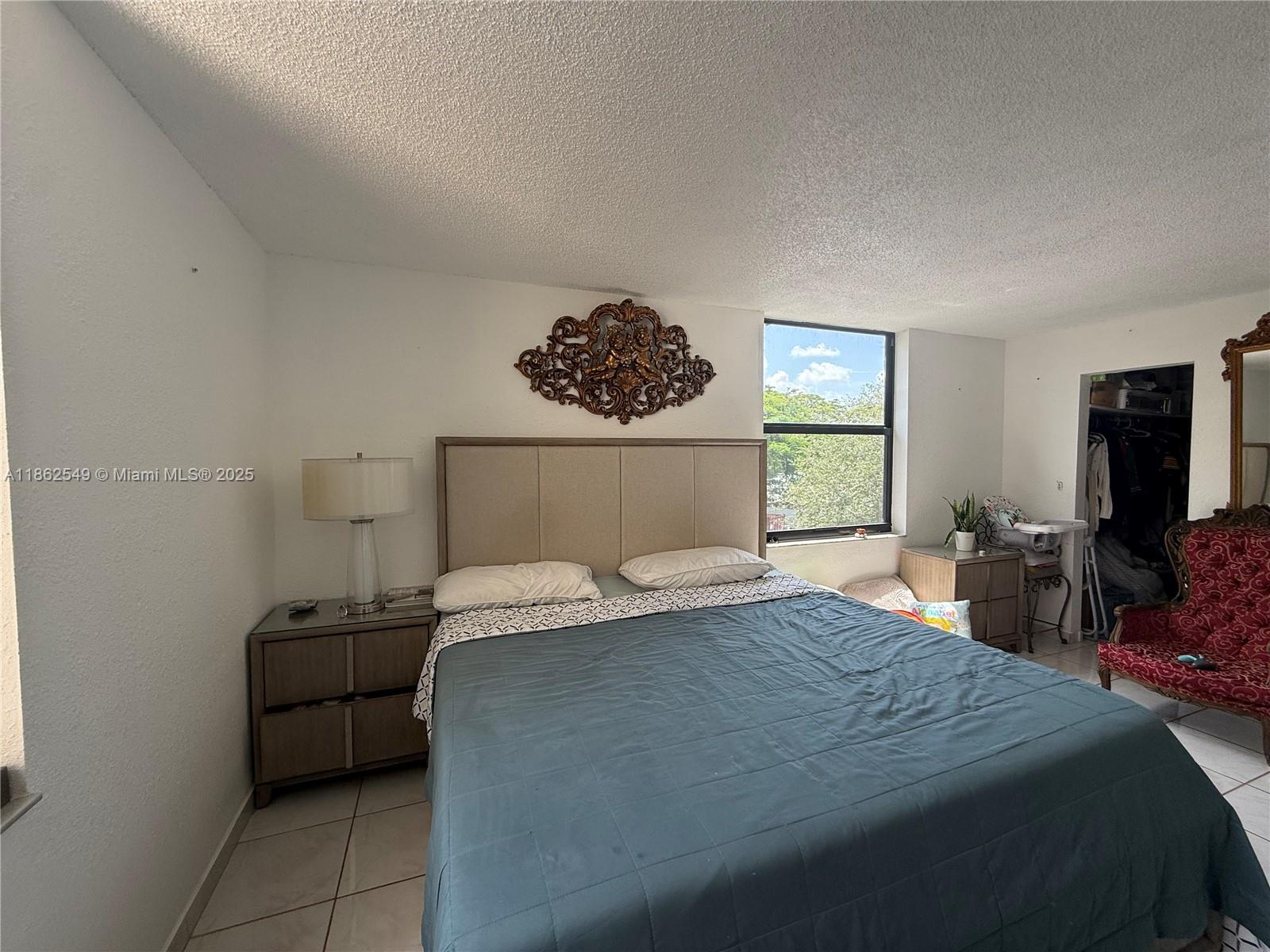 PROMENADE AT KENDALE LAKE - Residential