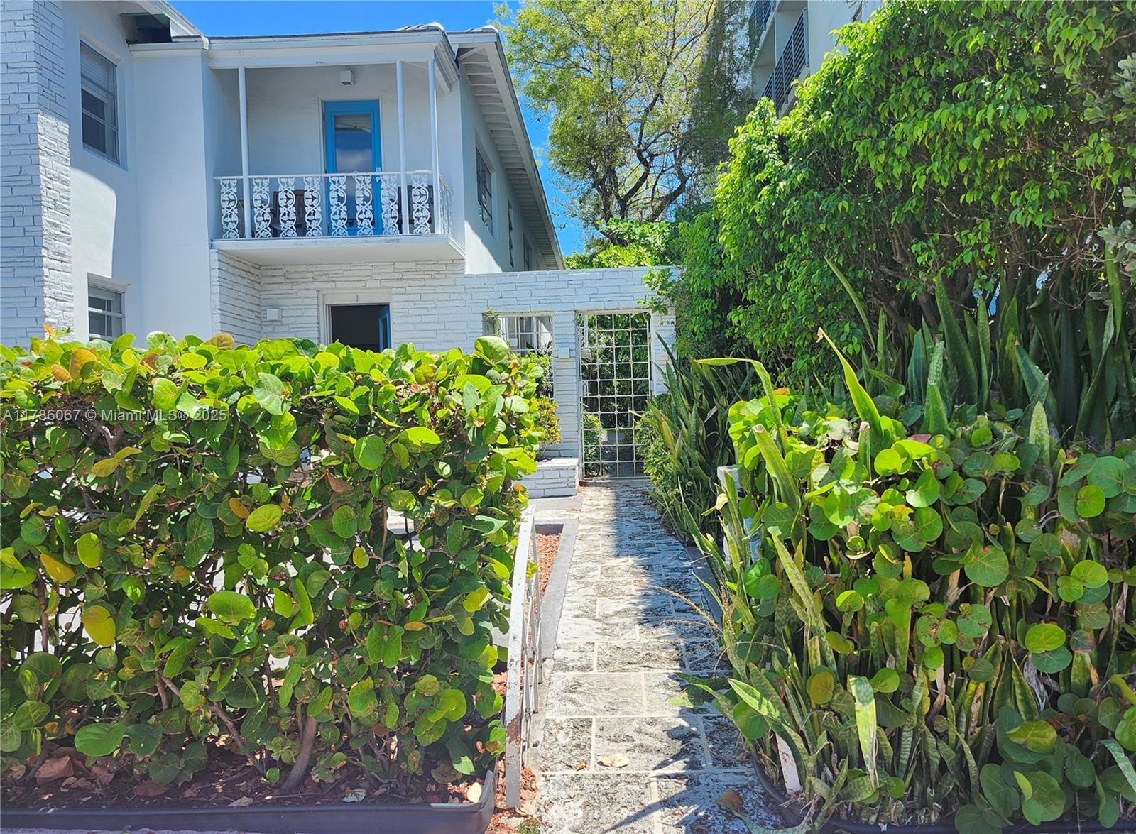 Rental Property at 1557 Euclid Ave 8, Miami Beach, Miami-Dade County, Florida - Bathrooms: 1  - $1,725 MO.