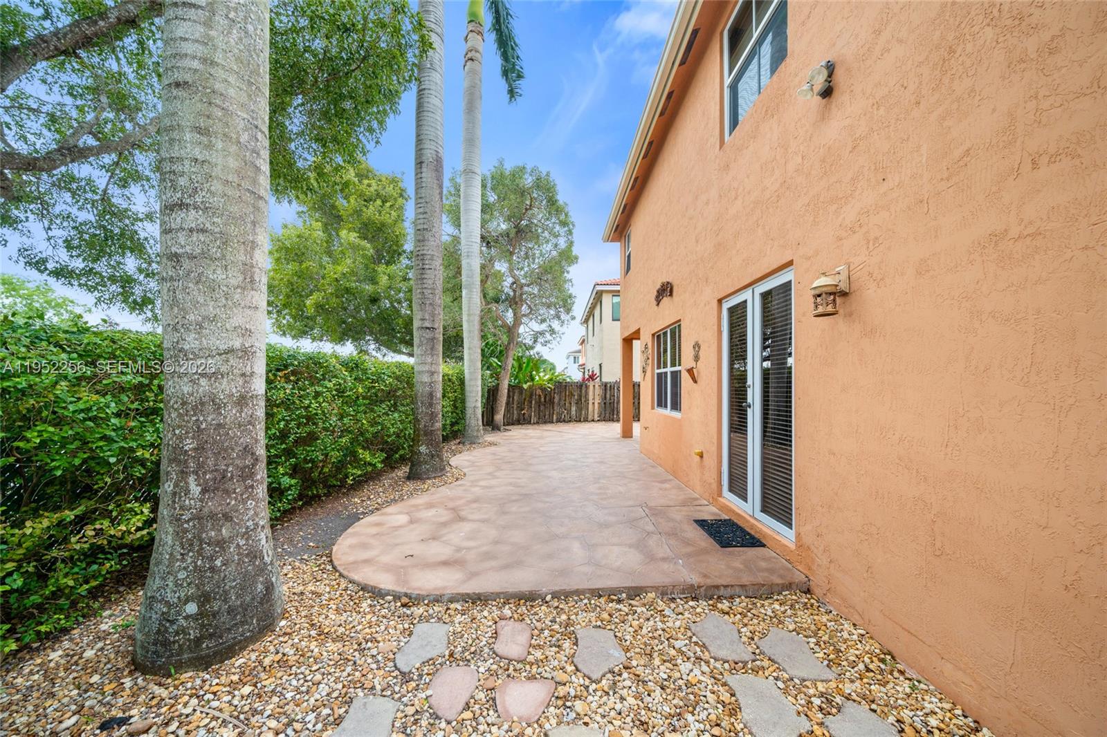 RIVENDELL - Residential