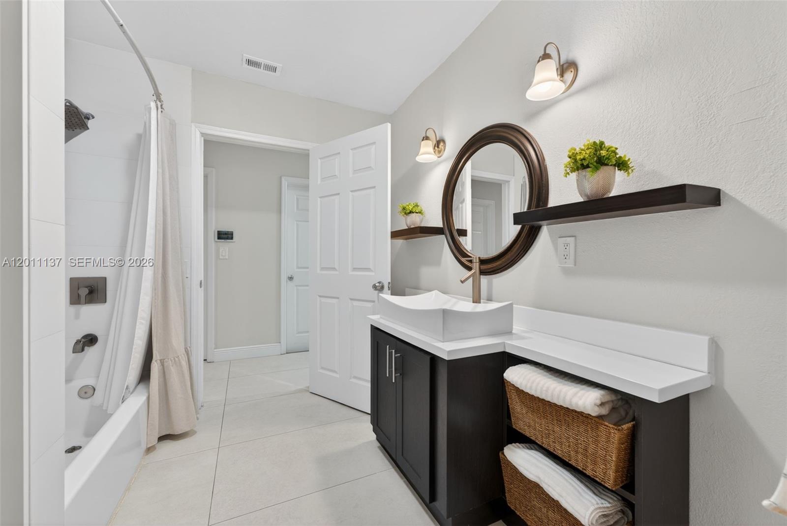 CONTINENTAL HOMES 1ST ADD - Residential