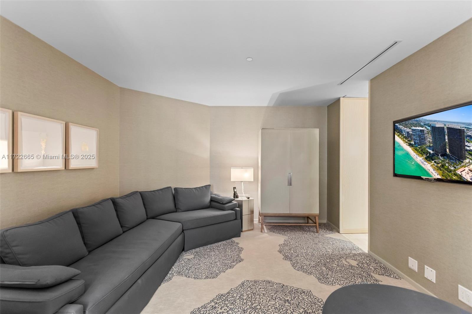 BAL HARBOUR CENTER CONDO - Residential Lease