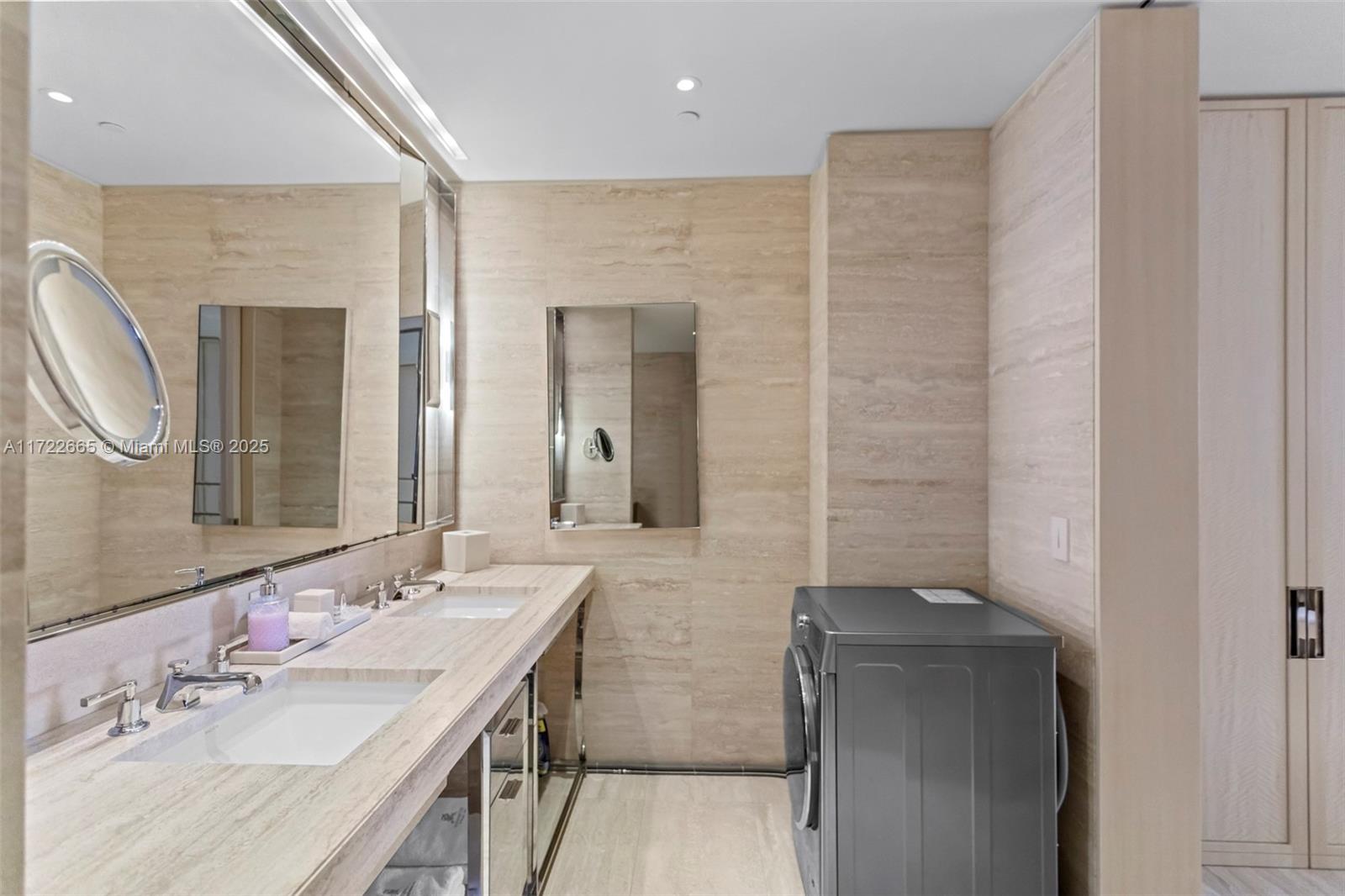 BAL HARBOUR CENTER CONDO - Residential Lease