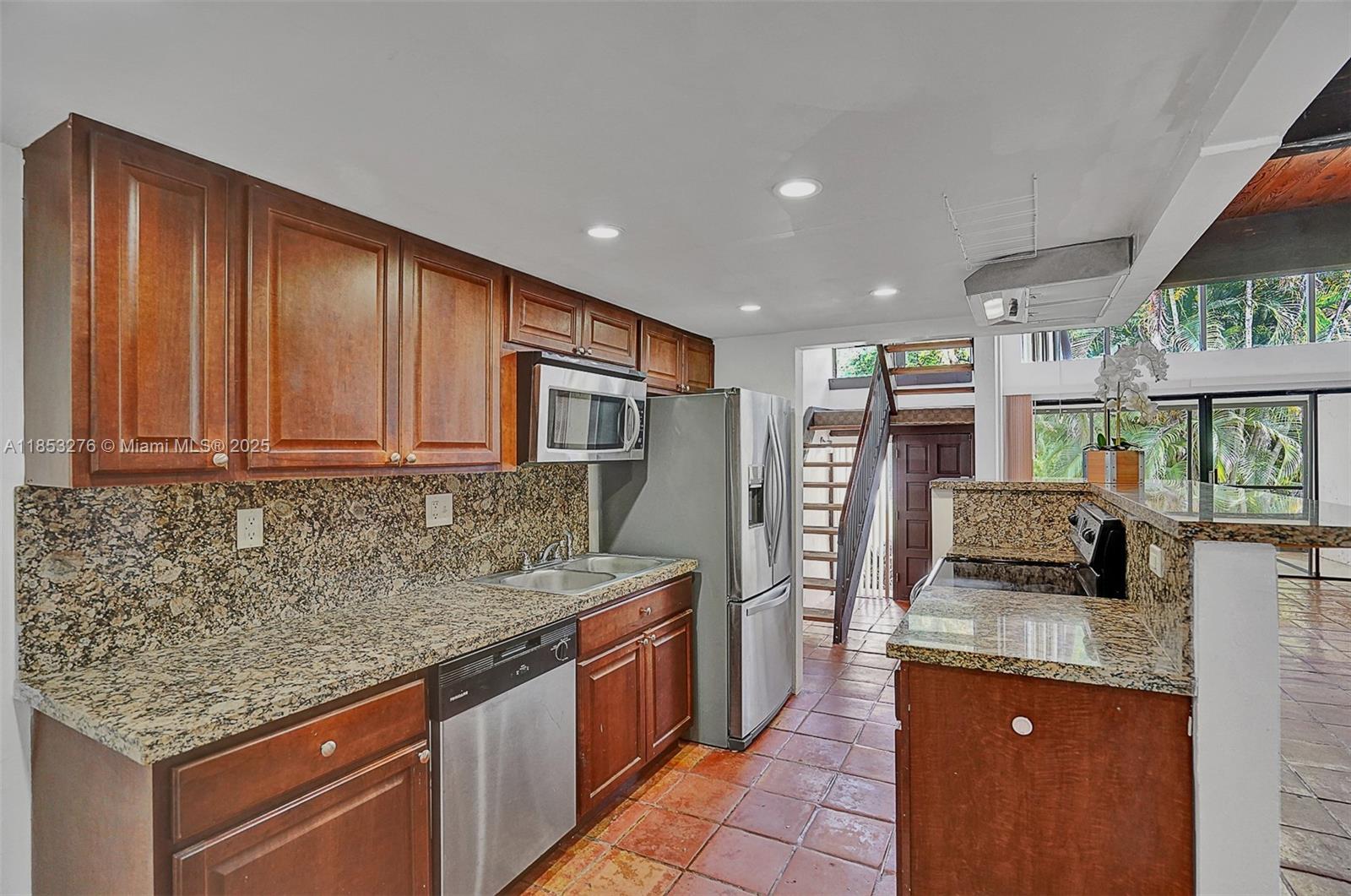 19208 NE 25th Ave 303D