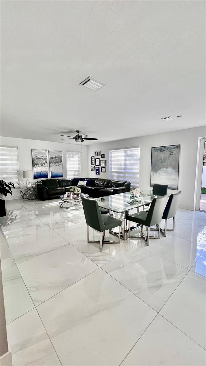 KENDALL COMMONS RESIDENTI - Residential