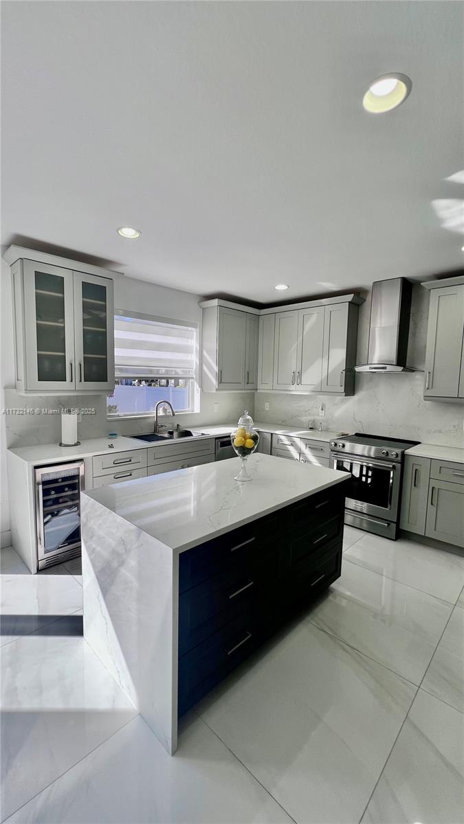 KENDALL COMMONS RESIDENTI - Residential