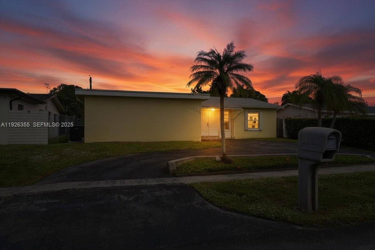 SUNRISE GOLF VILLAGE SEC - Residential