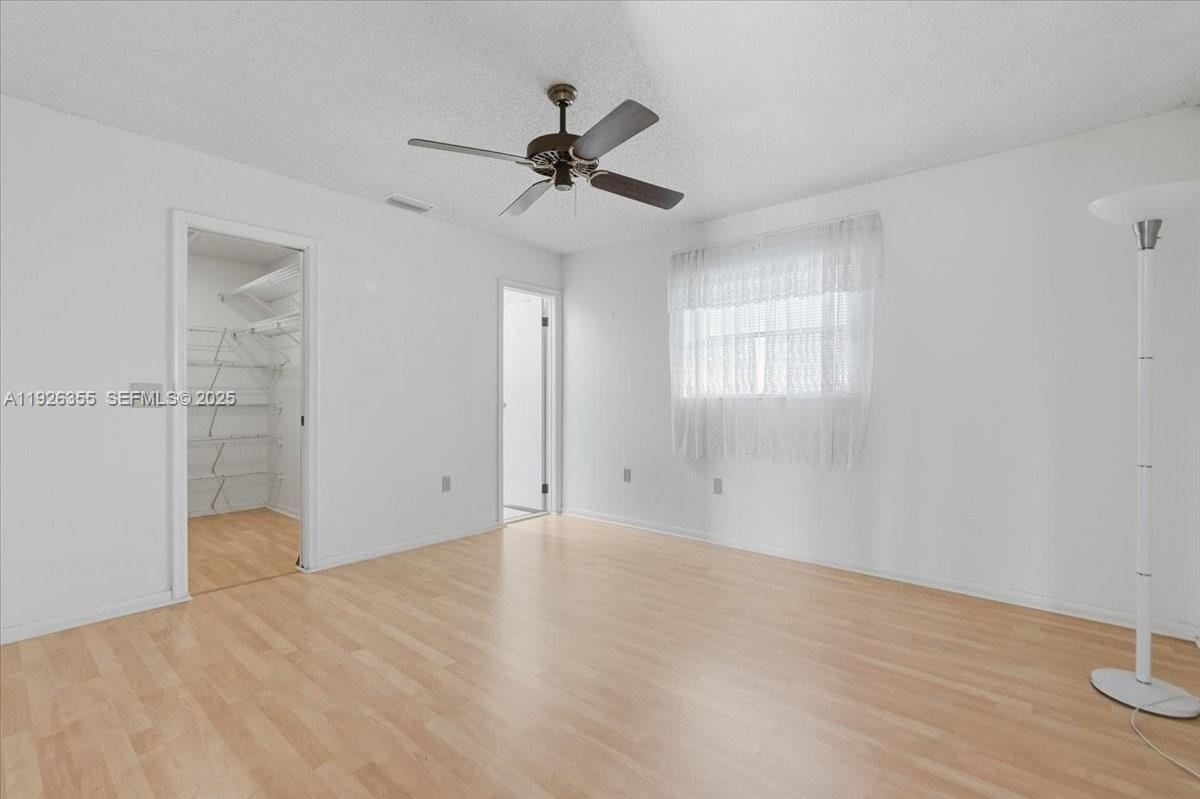 SUNRISE GOLF VILLAGE SEC - Residential