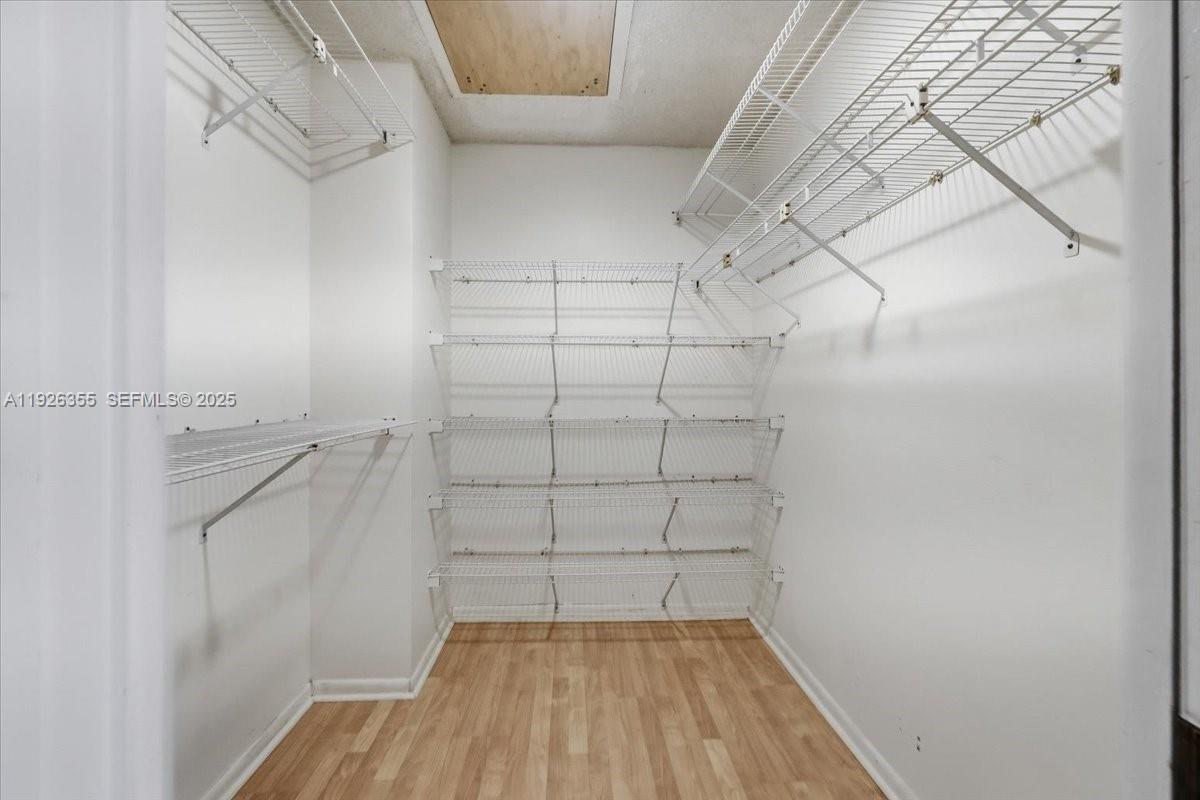 SUNRISE GOLF VILLAGE SEC - Residential