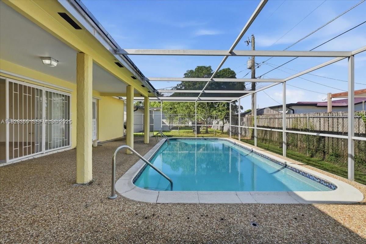 SUNRISE GOLF VILLAGE SEC - Residential