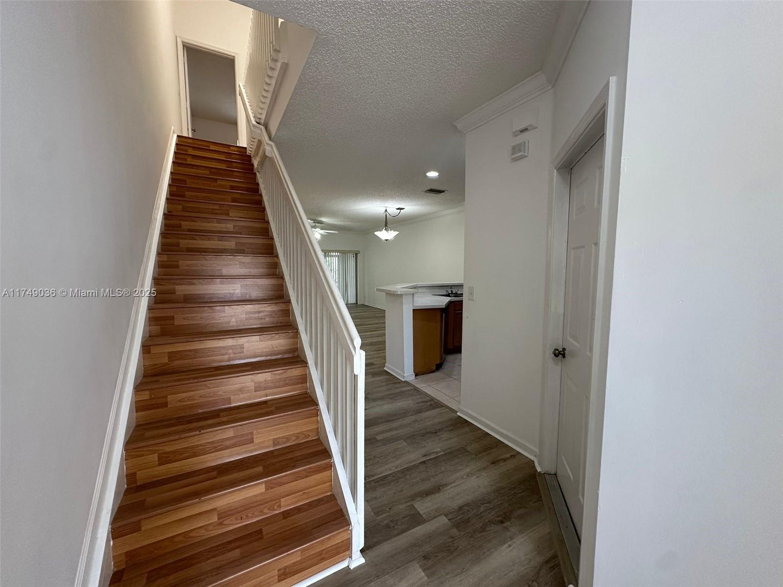 PALMBROOKE TOWNHOMES - Residential Lease