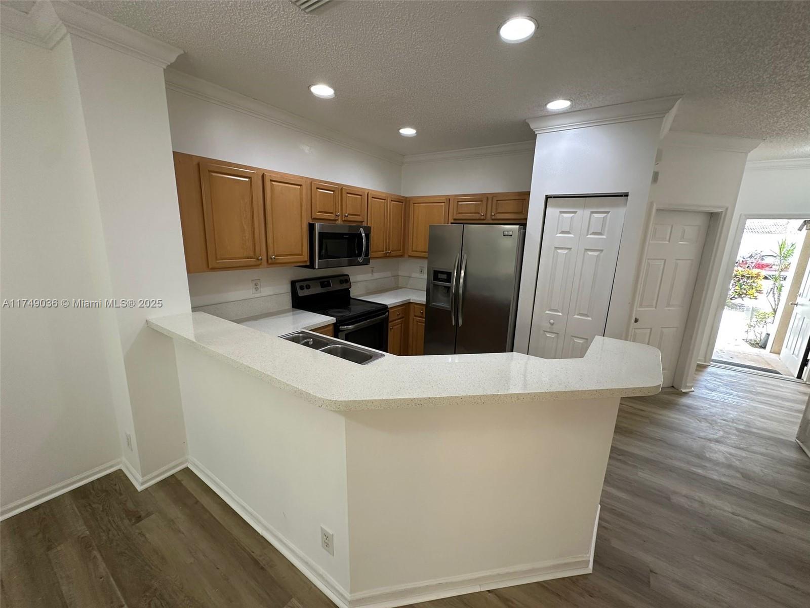 PALMBROOKE TOWNHOMES - Residential Lease