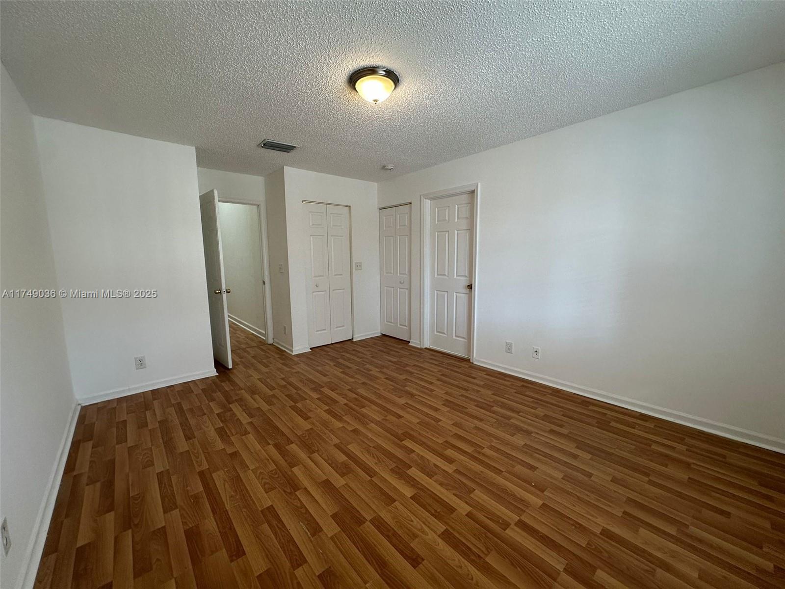 PALMBROOKE TOWNHOMES - Residential Lease