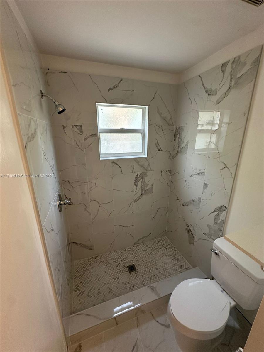 PALMBROOKE TOWNHOMES - Residential Lease