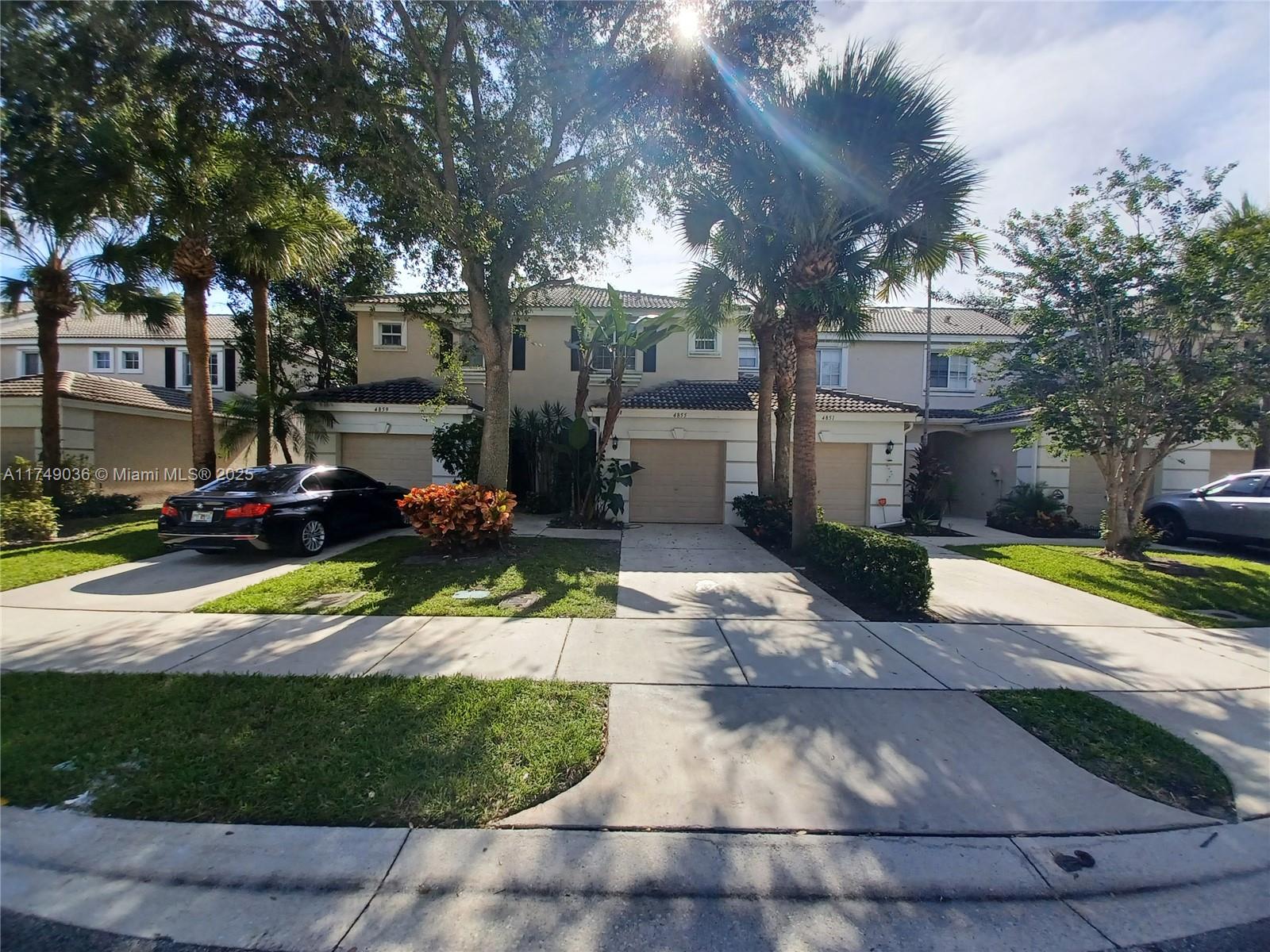 PALMBROOKE TOWNHOMES - Residential Lease